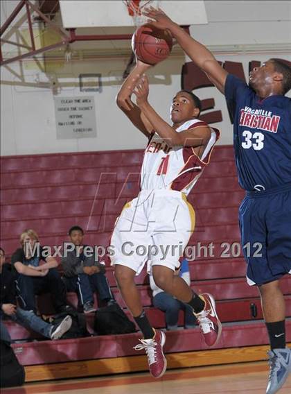 Thumbnail 3 in Vacaville Christian @ Encina Prep photogallery.