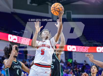 Thumbnail 2 in Woodward Academy vs. Langston Hughes (GHSA 5A Semifinal) photogallery.