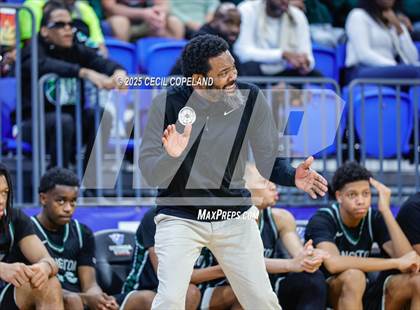 Thumbnail 3 in Woodward Academy vs. Langston Hughes (GHSA 5A Semifinal) photogallery.