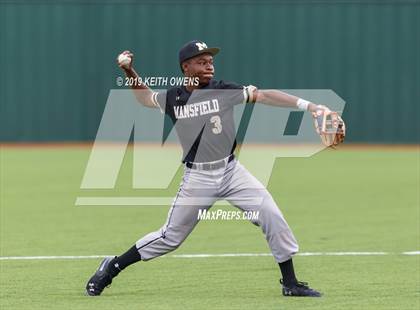 Thumbnail 3 in Mansfield vs. Hebron Game 3 (UIL 6A Area Playoff) photogallery.