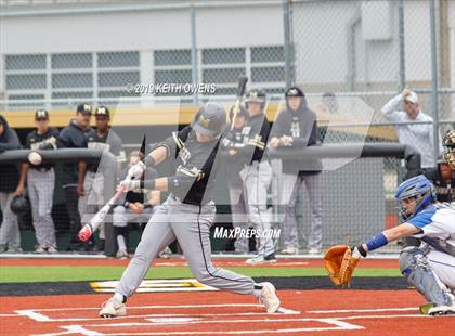Thumbnail 3 in Mansfield vs. Hebron Game 3 (UIL 6A Area Playoff) photogallery.