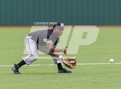 Thumbnail 3 in Mansfield vs. Hebron Game 3 (UIL 6A Area Playoff) photogallery.