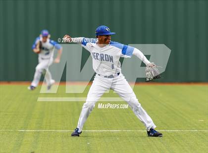 Thumbnail 2 in Mansfield vs. Hebron Game 3 (UIL 6A Area Playoff) photogallery.