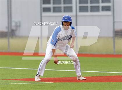 Thumbnail 3 in Mansfield vs. Hebron Game 3 (UIL 6A Area Playoff) photogallery.