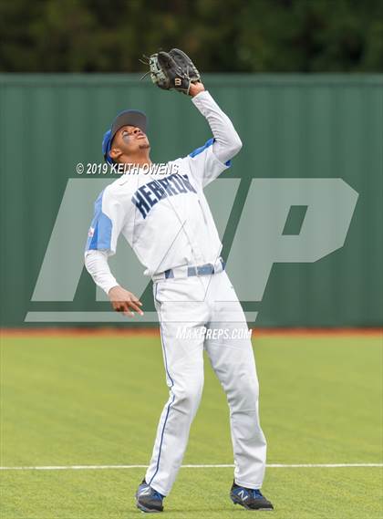 Thumbnail 2 in Mansfield vs. Hebron Game 3 (UIL 6A Area Playoff) photogallery.