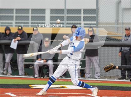 Thumbnail 2 in Mansfield vs. Hebron Game 3 (UIL 6A Area Playoff) photogallery.