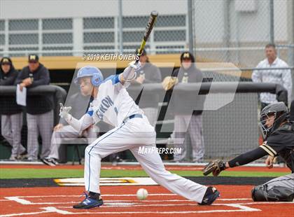 Thumbnail 1 in Mansfield vs. Hebron Game 3 (UIL 6A Area Playoff) photogallery.