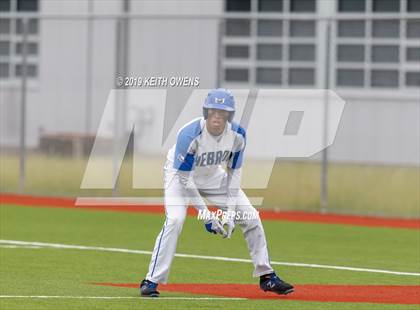 Thumbnail 2 in Mansfield vs. Hebron Game 3 (UIL 6A Area Playoff) photogallery.
