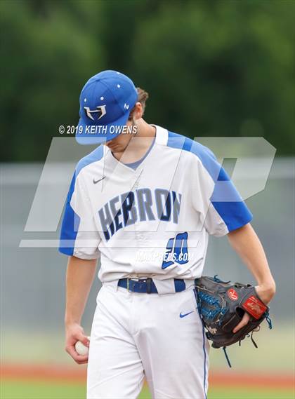 Thumbnail 2 in Mansfield vs. Hebron Game 3 (UIL 6A Area Playoff) photogallery.