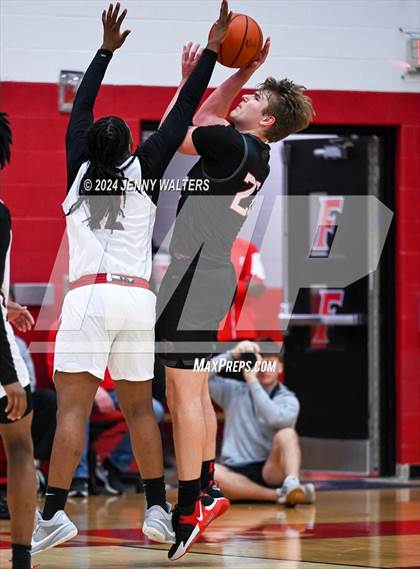Thumbnail 1 in Lakota West vs. Princeton (OHSAA Southwest District Division 1 Sectionals Round 1) photogallery.
