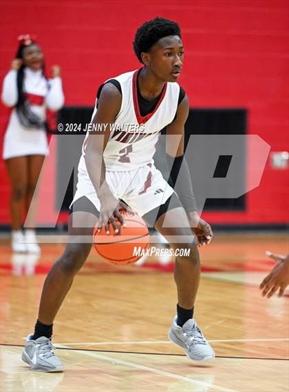 Thumbnail 2 in Lakota West vs. Princeton (OHSAA Southwest District Division 1 Sectionals Round 1) photogallery.