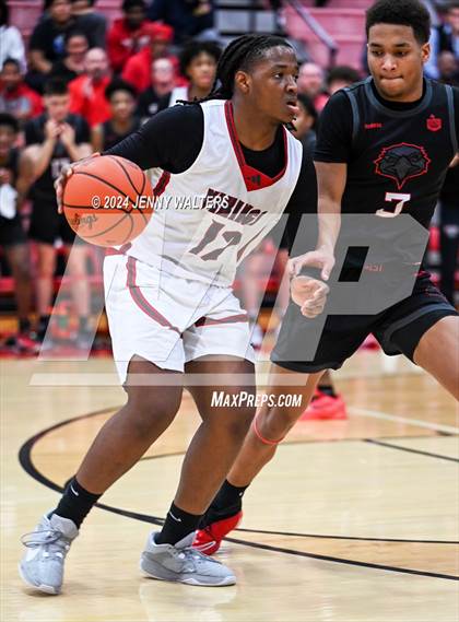Thumbnail 2 in Lakota West vs. Princeton (OHSAA Southwest District Division 1 Sectionals Round 1) photogallery.