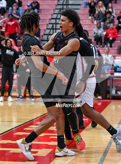 Thumbnail 3 in Lakota West vs. Princeton (OHSAA Southwest District Division 1 Sectionals Round 1) photogallery.