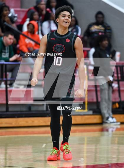 Thumbnail 2 in Lakota West vs. Princeton (OHSAA Southwest District Division 1 Sectionals Round 1) photogallery.