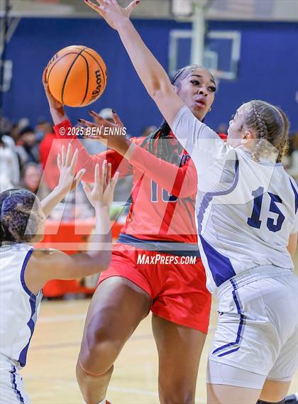 Thumbnail 1 in St. Francis vs. Bob Jones (She Got Game Classic) photogallery.