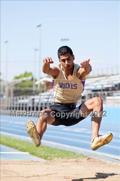 Thumbnail 1 in CIF SJS Sectional Championships photogallery.