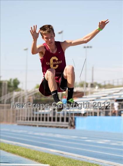 Thumbnail 2 in CIF SJS Sectional Championships photogallery.