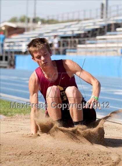 Thumbnail 3 in CIF SJS Sectional Championships photogallery.