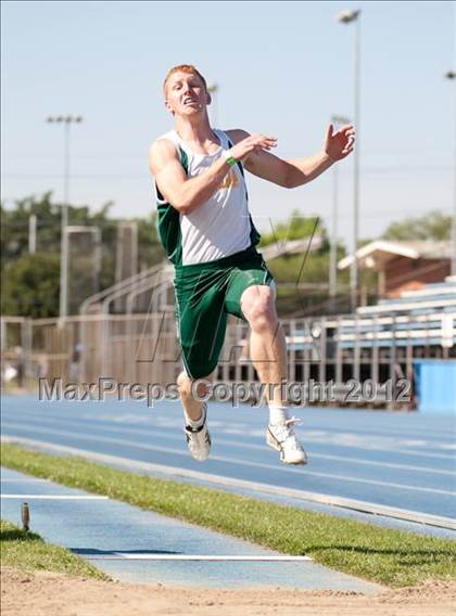 Thumbnail 2 in CIF SJS Sectional Championships photogallery.
