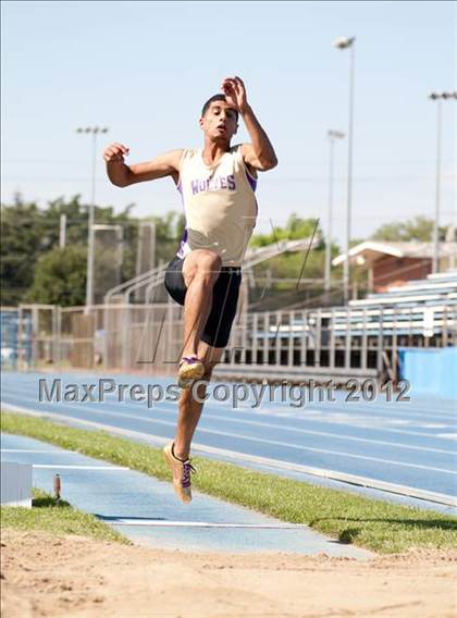 Thumbnail 2 in CIF SJS Sectional Championships photogallery.