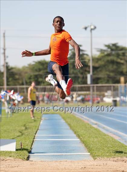 Thumbnail 1 in CIF SJS Sectional Championships photogallery.