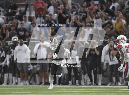 Thumbnail 2 in DeMatha @ St. John Bosco photogallery.