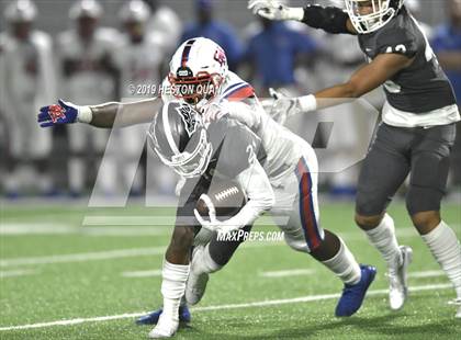 Thumbnail 3 in DeMatha @ St. John Bosco photogallery.