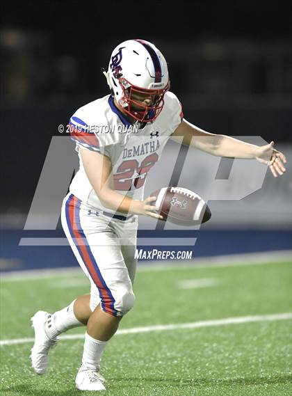 Thumbnail 3 in DeMatha @ St. John Bosco photogallery.