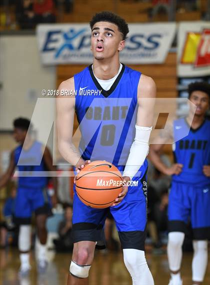 Thumbnail 3 in Crespi vs Grant (Les Schwab Invitational) photogallery.
