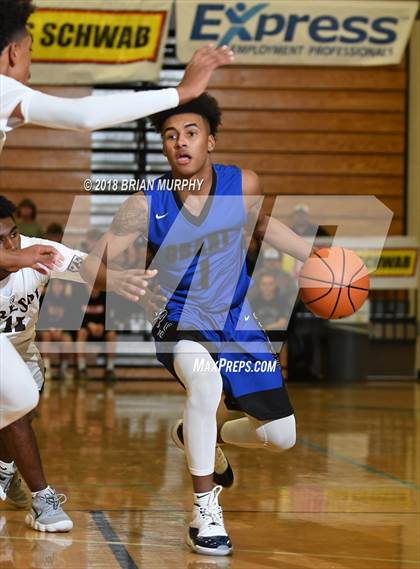 Thumbnail 2 in Crespi vs Grant (Les Schwab Invitational) photogallery.
