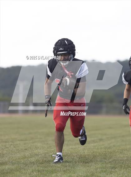 Thumbnail 1 in PikeView vs Montcalm Scrimmage photogallery.
