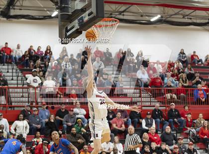Thumbnail 3 in East St. Louis vs Highland (IHSA Class 3A Championship) photogallery.