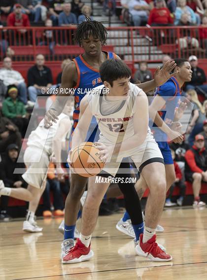 Thumbnail 1 in East St. Louis vs Highland (IHSA Class 3A Championship) photogallery.