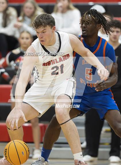 Thumbnail 3 in East St. Louis vs Highland (IHSA Class 3A Championship) photogallery.