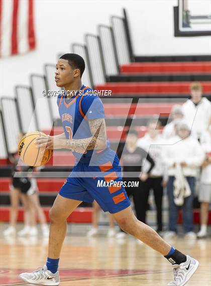Thumbnail 3 in East St. Louis vs Highland (IHSA Class 3A Championship) photogallery.