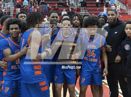 Thumbnail 2 in East St. Louis vs Highland (IHSA Class 3A Championship) photogallery.
