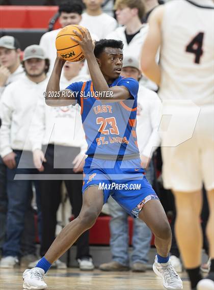 Thumbnail 1 in East St. Louis vs Highland (IHSA Class 3A Championship) photogallery.
