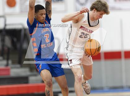 Thumbnail 3 in East St. Louis vs Highland (IHSA Class 3A Championship) photogallery.