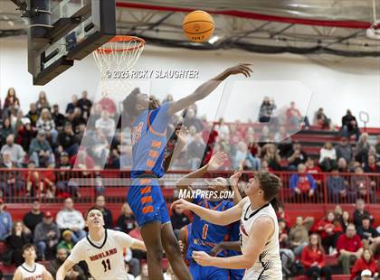Thumbnail 2 in East St. Louis vs Highland (IHSA Class 3A Championship) photogallery.