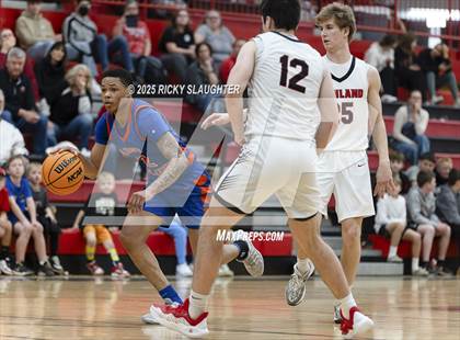 Thumbnail 1 in East St. Louis vs Highland (IHSA Class 3A Championship) photogallery.