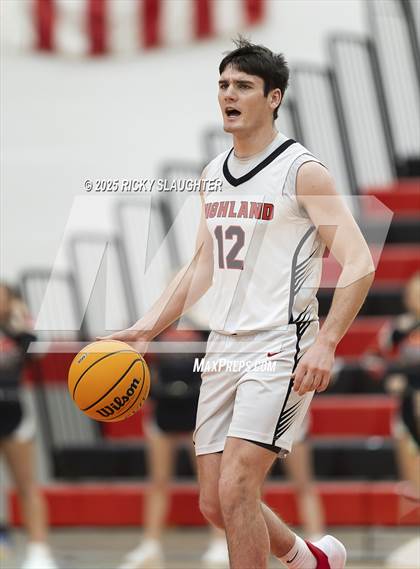 Thumbnail 1 in East St. Louis vs Highland (IHSA Class 3A Championship) photogallery.