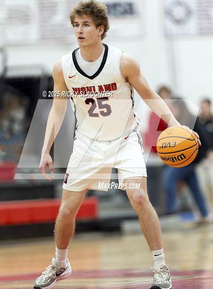 Thumbnail 3 in East St. Louis vs Highland (IHSA Class 3A Championship) photogallery.