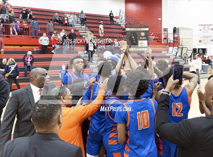 Thumbnail 1 in East St. Louis vs Highland (IHSA Class 3A Championship) photogallery.