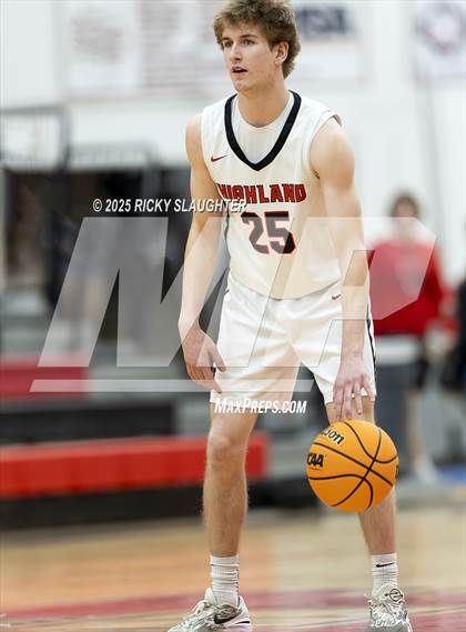 Thumbnail 2 in East St. Louis vs Highland (IHSA Class 3A Championship) photogallery.