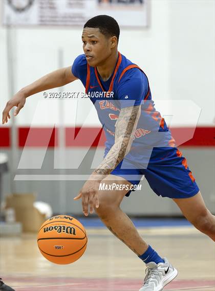 Thumbnail 3 in East St. Louis vs Highland (IHSA Class 3A Championship) photogallery.