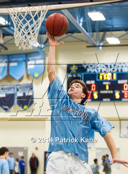 Thumbnail 2 in Wakefield @ Yorktown photogallery.