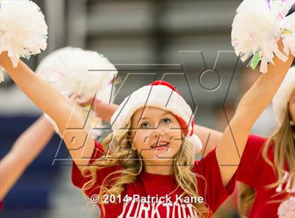 Thumbnail 2 in Wakefield @ Yorktown photogallery.