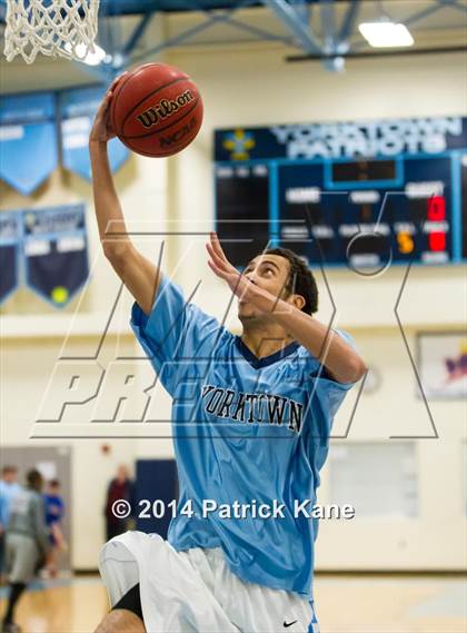 Thumbnail 3 in Wakefield @ Yorktown photogallery.