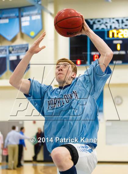Thumbnail 2 in Wakefield @ Yorktown photogallery.