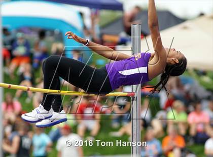 Thumbnail 2 in CHSAA Track and Field Championships photogallery.